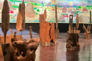 Endog Jagad: Serat Nubuwat Kiai Jembar Manah karya Faisal Kamandobat pada pameran ArtJog 2025 di Jogja National Museum/Dok. ArtJog 2025 Catalog.
